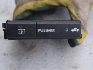 кнопка обогрева заднего стекла Toyota Avensis 2 поколение (T250) 2004, 2.0 л., 1AZ-FSE, бензин, МКПП, черный, универсал