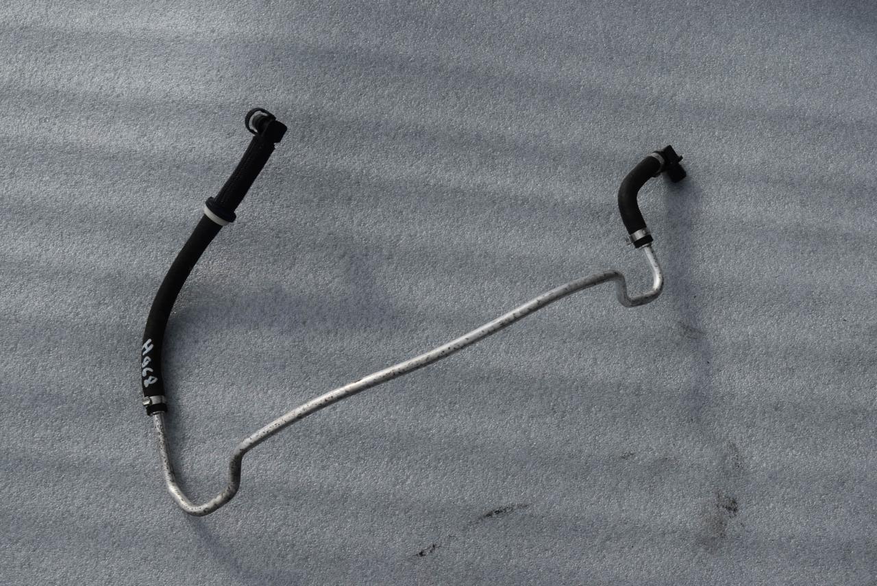 трубка вакуумная усилителя тормозов Volvo XC90 1 поколение 2006, 2.4 л., D5, D 5244 T4, дизель, АКПП, черный, внедорожник 5 дв., полный подключаемый привод, 8685407 - фото №1