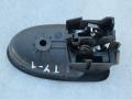 ручка внутренняя передняя правая Toyota Yaris XP9 2008, 1.4 л., D-4D, 1ND-TV, дизель, МКПП, хетчбэк 5 дв., 692050D90 - фото №2