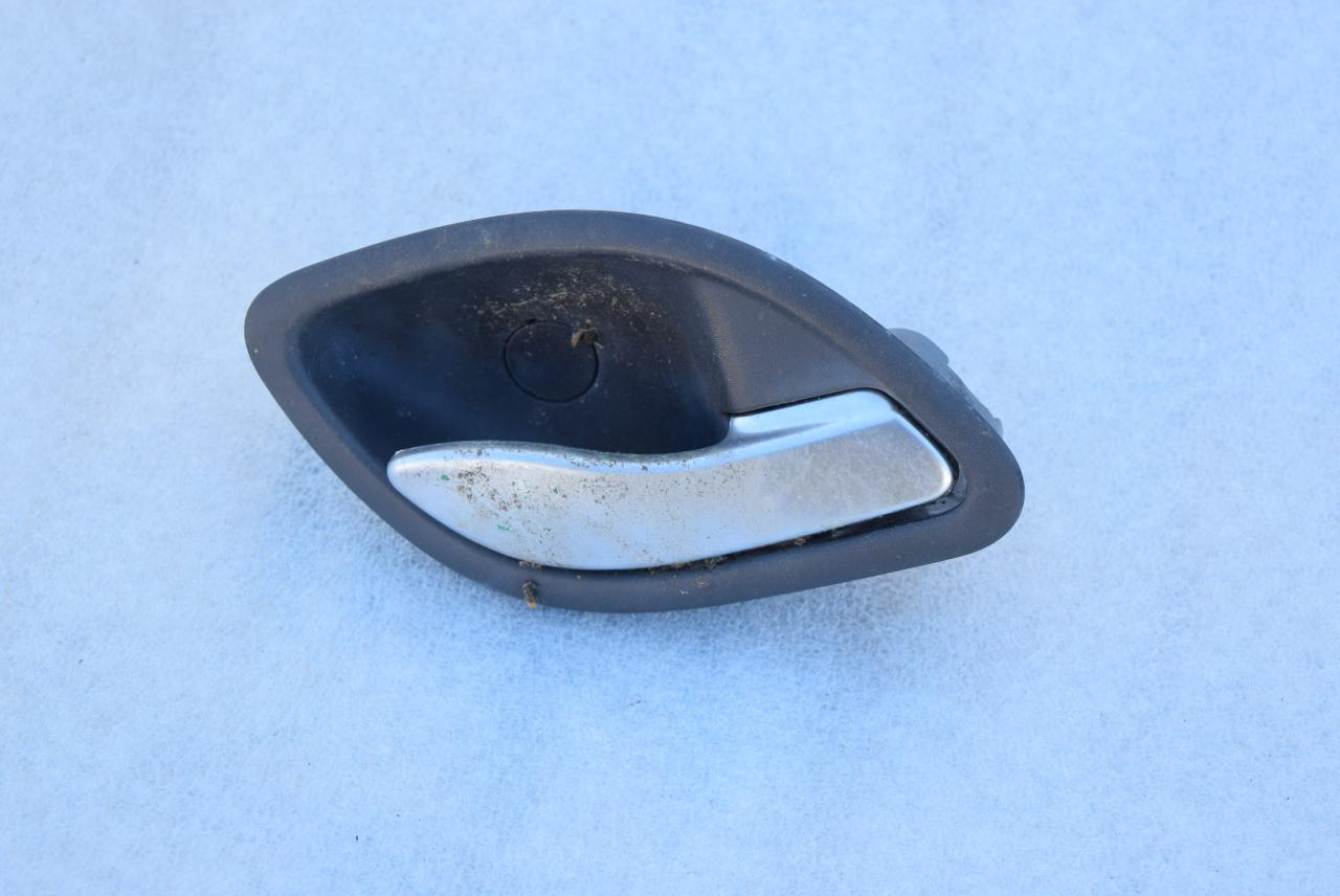 ручка внутренняя передняя правая Renault Vel Satis 1 поколение 2004, 2.2 л., дизель, МКПП, минивэн, 98007101, 8200000724 - фото №1