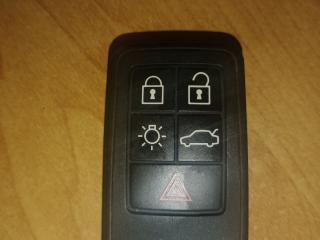 ключ Volvo V60 1 поколение 2012, 1.6 л., B 4164 T3, бензин, робот, черный, универсал, передний привод, правый руль