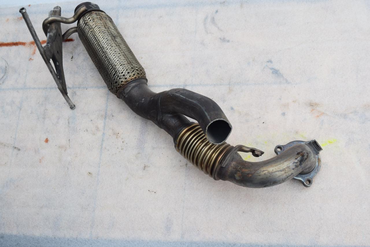 труба приемная глушителя Volvo XC90 1 поколение 2003, 2.9 л., Ti, бензин, АКПП, внедорожник 5 дв. - фото №1