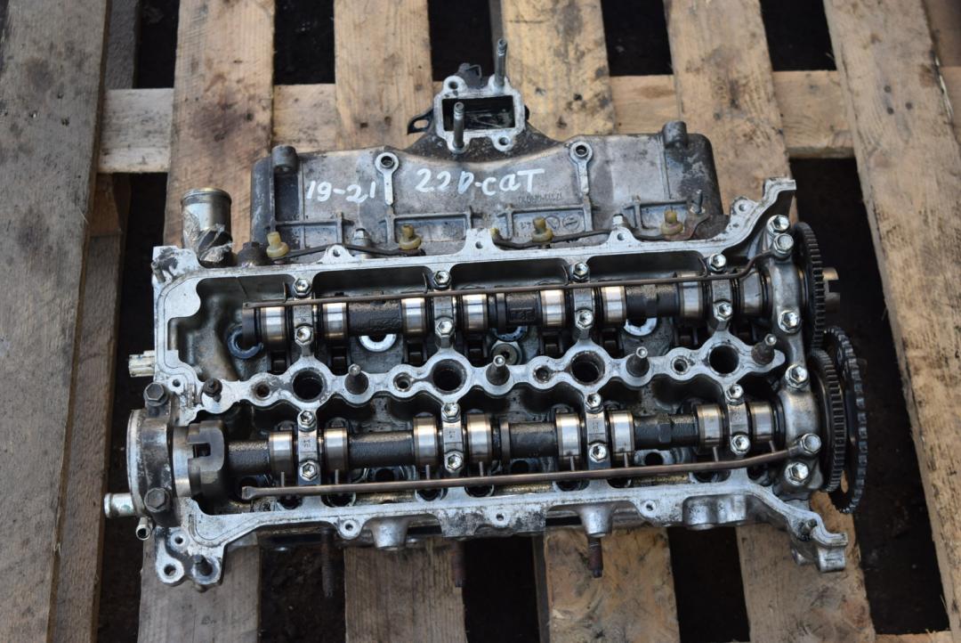 головка блока цилиндров Toyota Auris 1 поколение 2007, 2.2 л., 2AD-FHV, дизель, МКПП, хетчбэк 5 дв. - фото №1