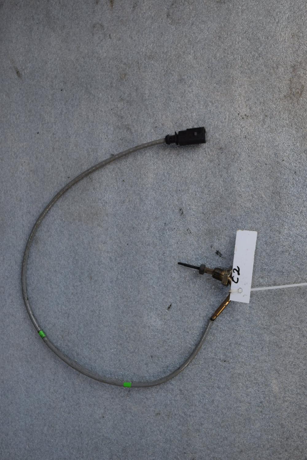 датчик загрязнения воздуха Volkswagen Passat B8 2015, 2.0 л., дизель, седан, 04L906088EA - фото №1