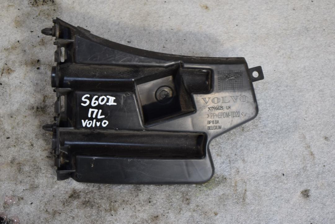 Крепление бампера переднего Volvo S60 2 поколение 2011, 2.0 л., дизель, АКПП, серый, седан, правый руль, 30796625 - фото №1