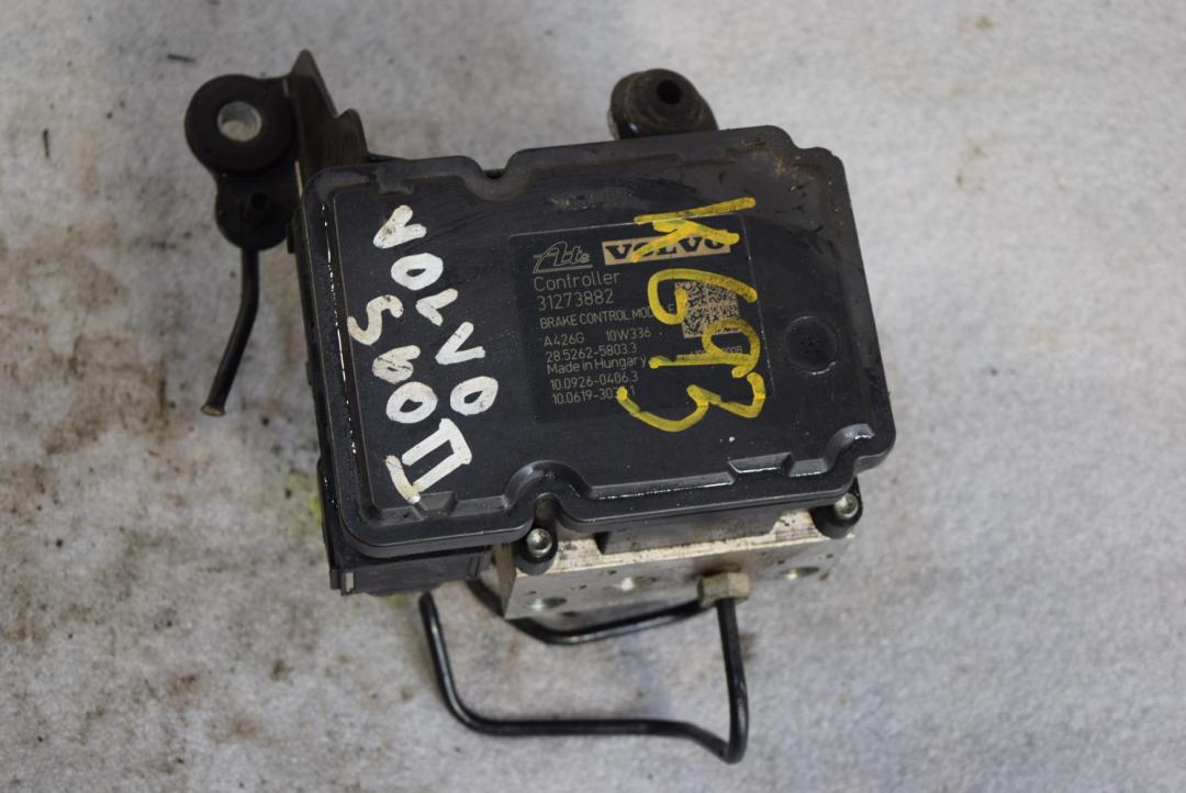 блок ABS Volvo S60 2 поколение 2011, 2.0 л., дизель, АКПП, серый, седан, правый руль, 31273882, 10092604063 - фото №1