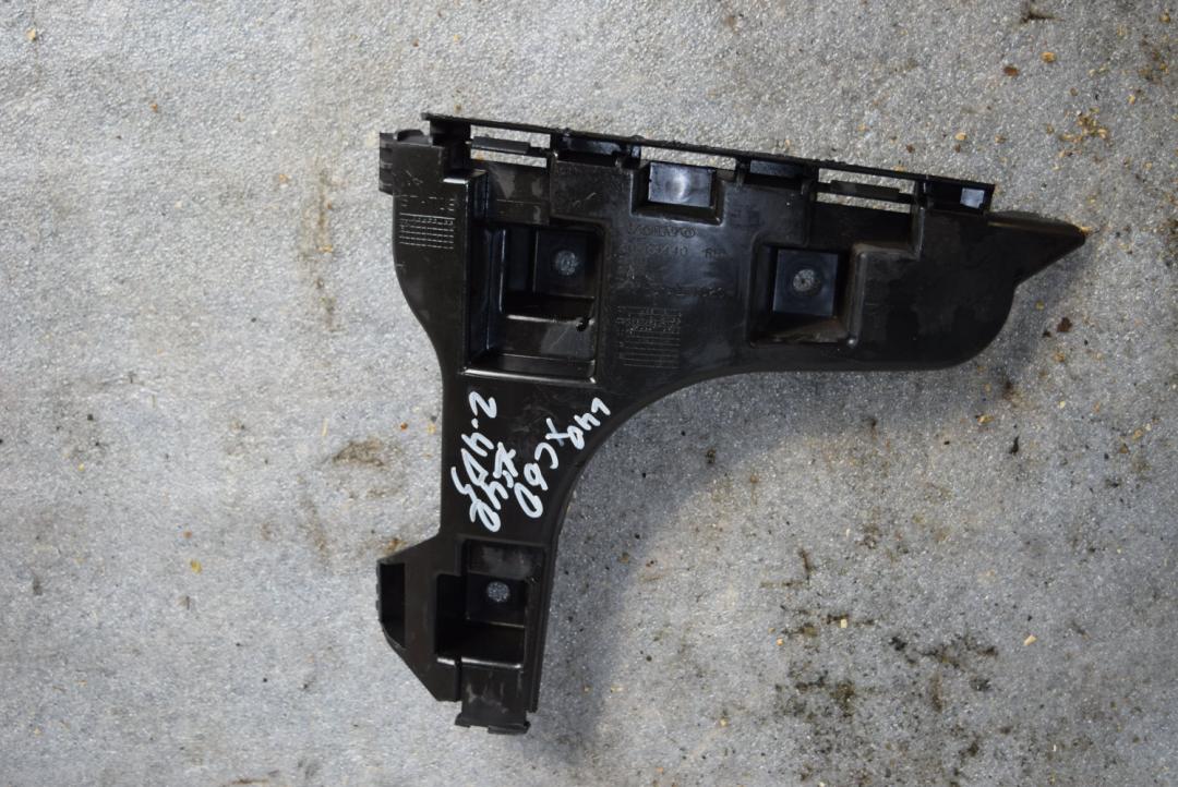 Крепление бампера переднего Volvo XC60 1 поколение 2011, 2.4 л., дизель, АКПП, универсал, 30763440 - фото №1