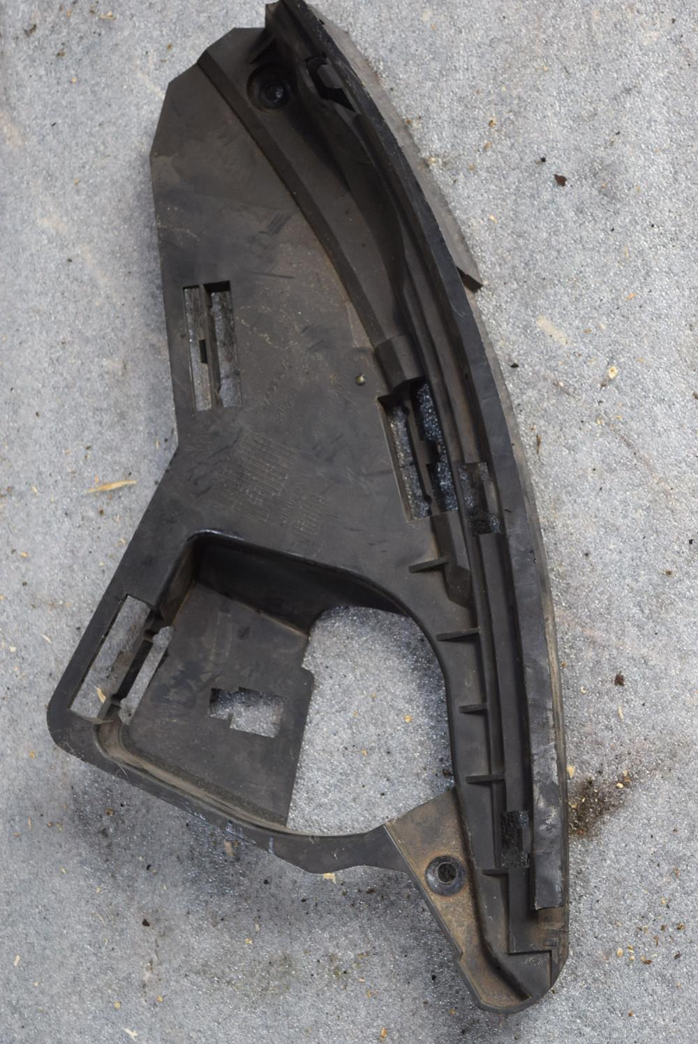 крепление фары левой Volvo XC60 1 поколение 2011, 2.4 л., дизель, АКПП, универсал, 30763433 - фото №1