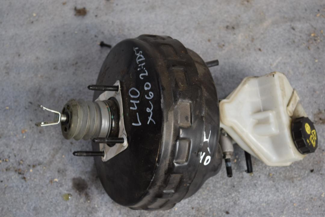 вакуумный усилитель тормозов Volvo XC60 1 поколение 2011, 2.4 л., дизель, АКПП, универсал, 31274713, 8G912B195EC - фото №1