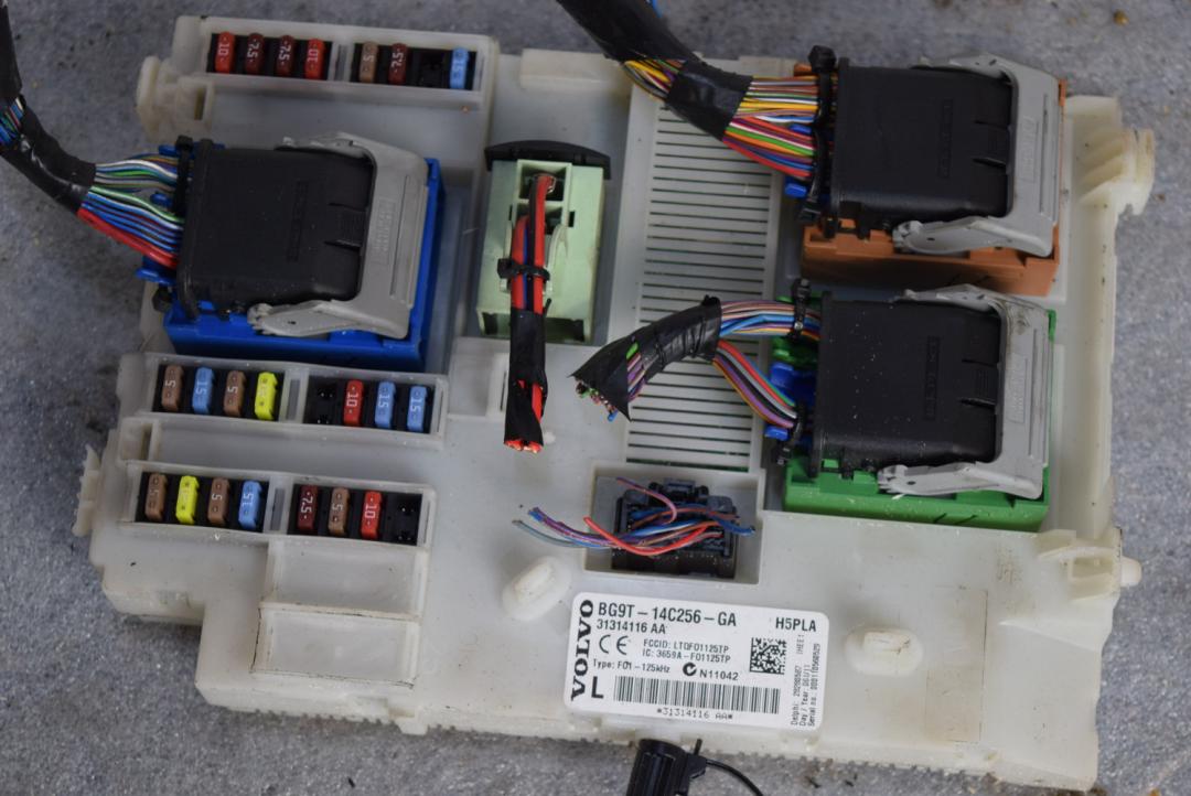 блок комфорта Volvo XC60 1 поколение 2011, 2.4 л., дизель, АКПП, универсал, 31314116AA, BG9T14C256GA - фото №1