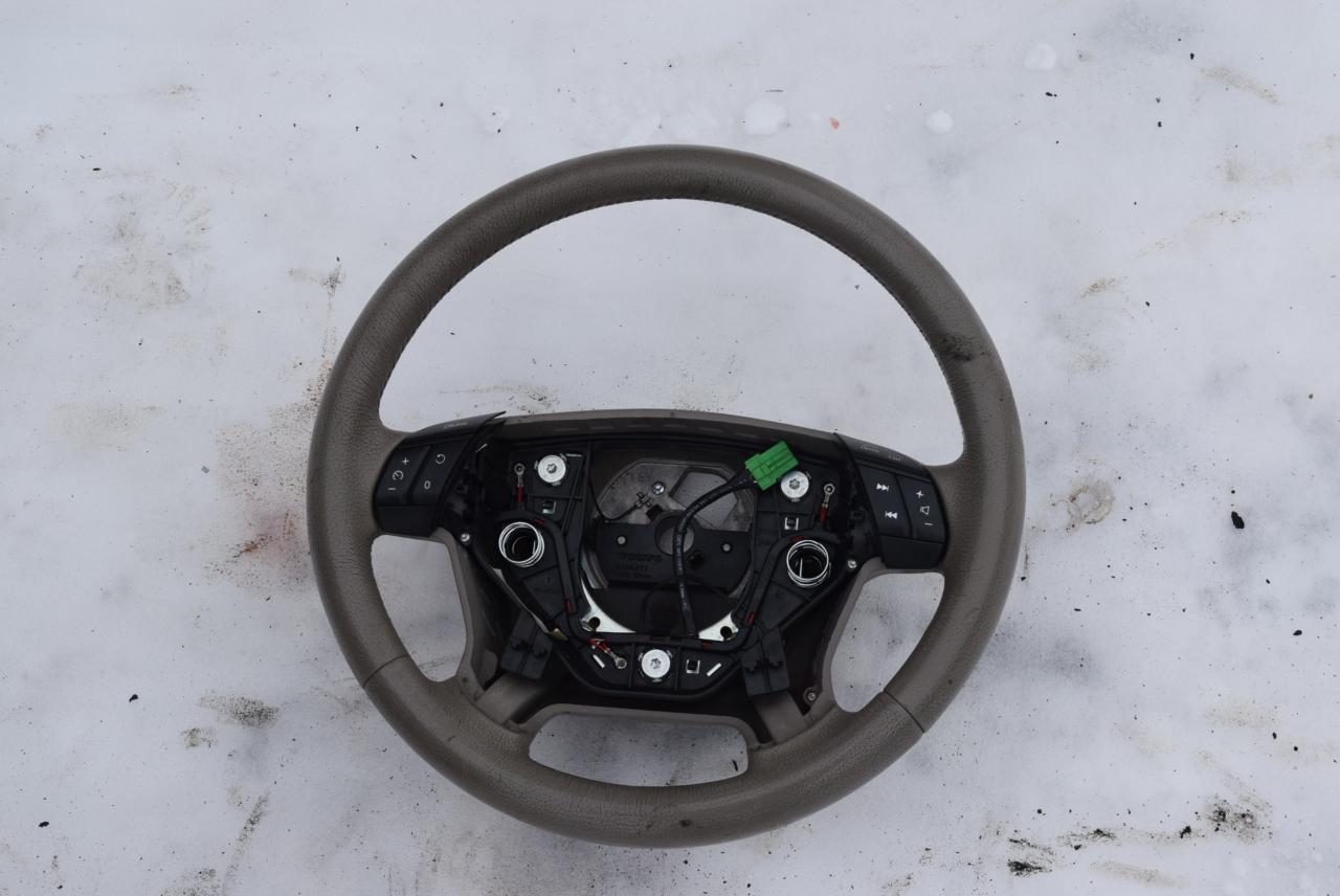 руль Volvo XC90 1 поколение 2006, 2.4 л., D5, D 5244 T4, дизель, АКПП, черный, внедорожник 5 дв., полный подключаемый привод - фото №1