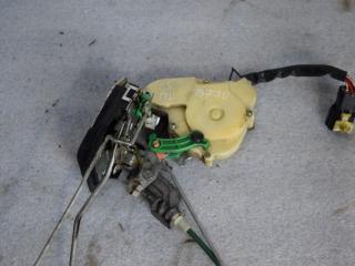 замок двери передней левой Kia Sorento 1 поколение [рестайлинг] 2008, 2.5 л., D4CB, дизель, МКПП, внедорожник 5 дв., правый руль