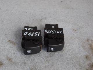 кнопка стеклоподъемника двери Kia Sorento 1 поколение [рестайлинг] 2008, 2.5 л., D4CB, дизель, МКПП, внедорожник 5 дв., правый руль