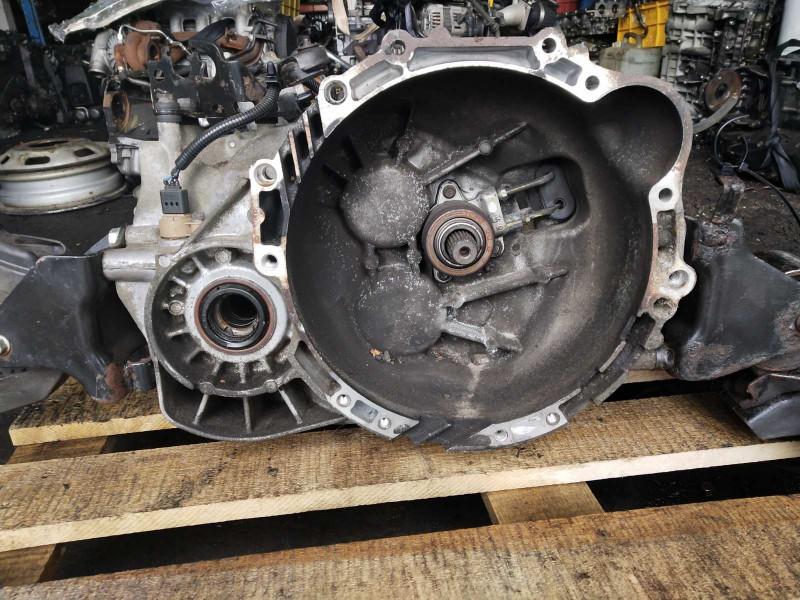 КПП механическая (МКПП) Kia Carens 2 поколение 2008, 2.0 л., D4EA, дизель, МКПП, минивэн, S620JC - фото №1