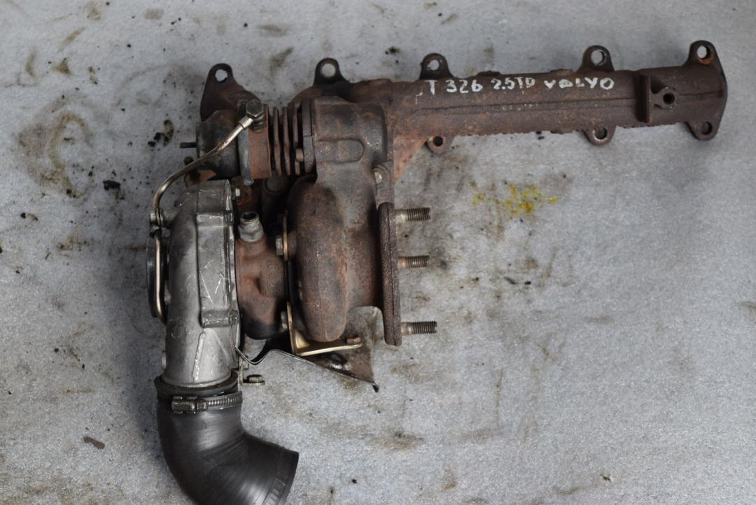 турбина Volvo S80 1 поколение 2000, 2.5 л., дизель, МКПП, зеленый, седан, 074145701J - фото №1