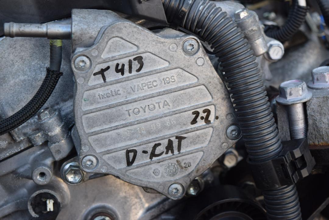 насос вакуумный Toyota Avensis 3 поколение (T270) 2010, 2.2 л., 2AD-FHV, дизель, МКПП, седан, 30100986 - фото №1