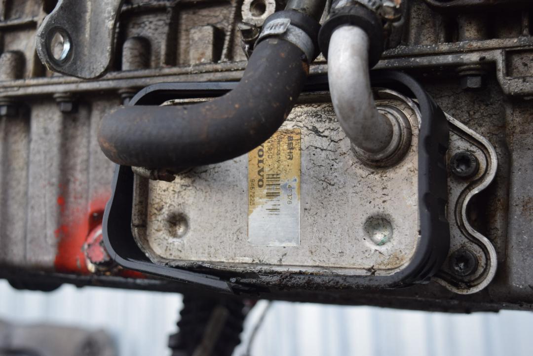 теплообменник масляного фильтра Volvo S80 1 поколение 2000, 2.8 л., бензин, АКПП, седан - фото №1