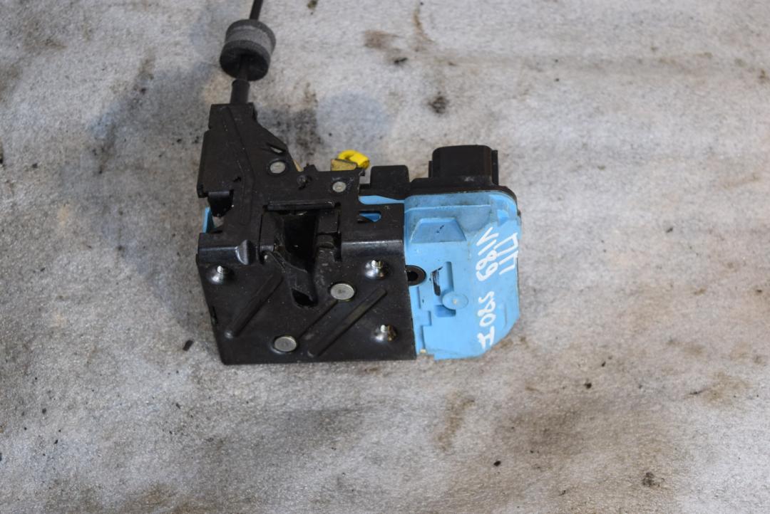 замок двери передней правой Volvo S80 1 поколение 2000, 2.9 л., бензин, АКПП, синий, седан, 8650546 - фото №1