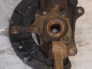 кулак поворотный правый Volvo S80 1 поколение 2000, 2.9 л., бензин, АКПП, синий, седан