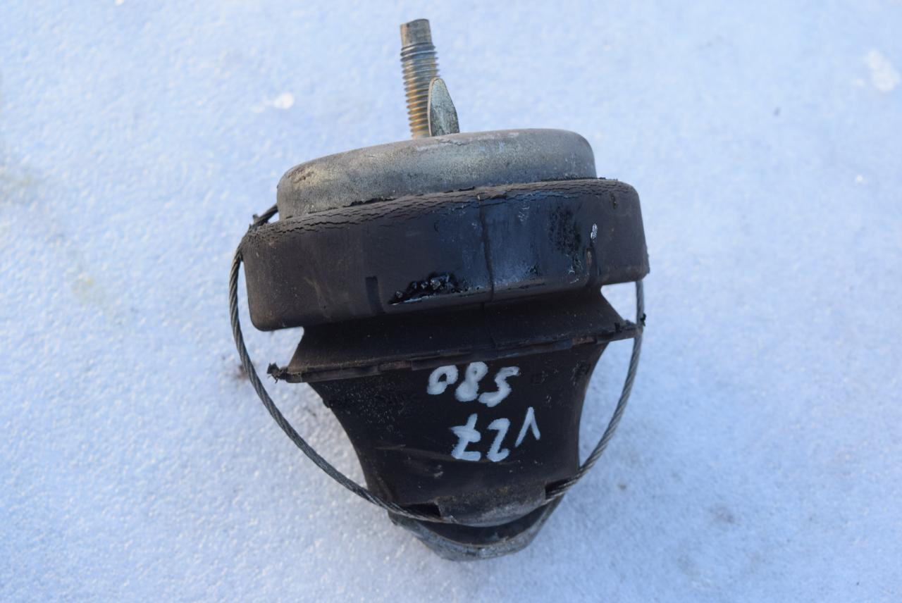 подушка крепления двигателя Volvo S80 1 поколение 2000, 2.9 л., бензин, АКПП, синий, седан, 9485551 - фото №1