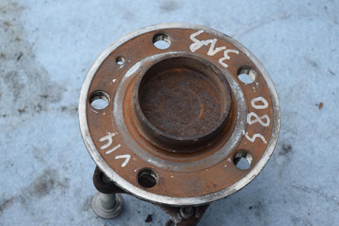 ступица задняя Volvo S80 1 поколение 2000, 2.9 л., бензин, АКПП, синий, седан - фото №1