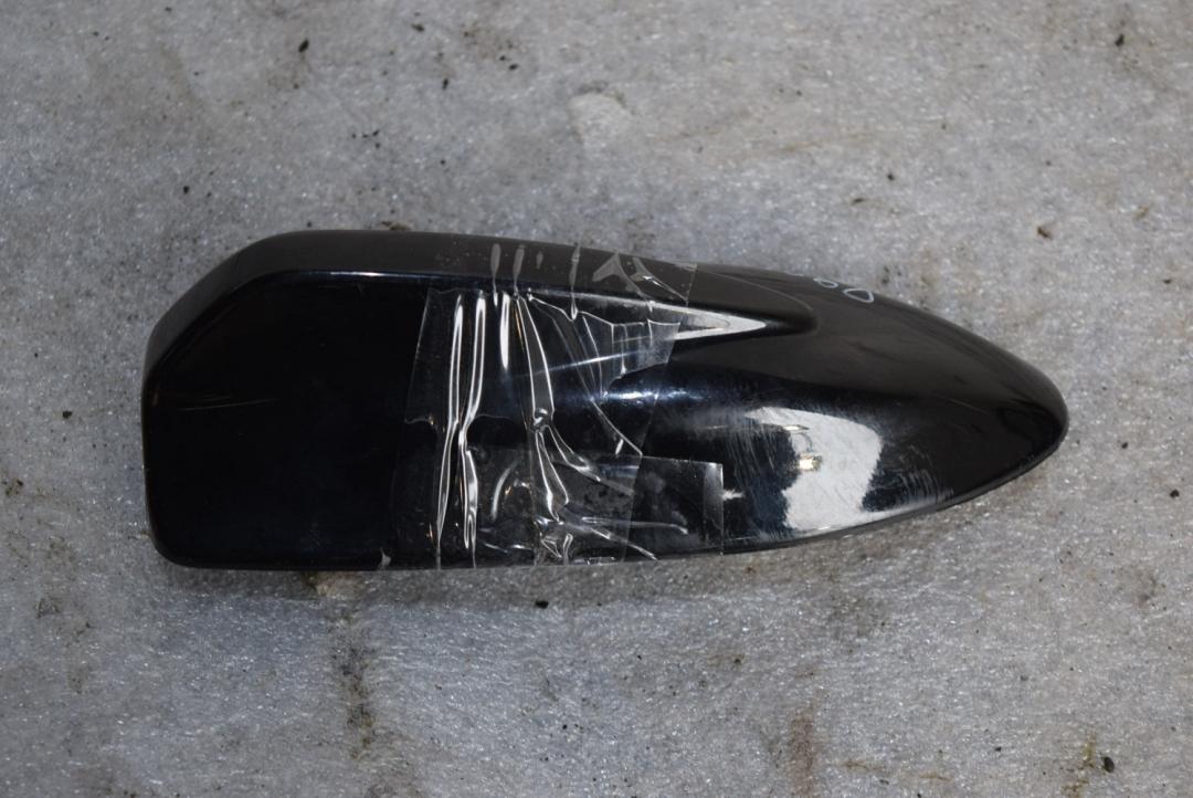 антенна Volvo XC60 1 поколение 2010, 3.2 л., B 6324 S, бензин, АКПП, черный, универсал, 31260607 - фото №1