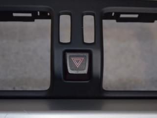 кнопка аварийной сигнализации Volvo XC60 1 поколение 2010, 3.2 л., бензин, АКПП, черный, универсал, 30739296