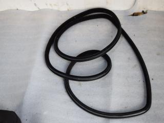 уплотнитель двери Volvo XC90 1 поколение [рестайлинг] 2009, 3.2 л., бензин, АКПП, универсал, 30799577