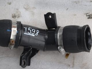 патрубок интеркулера Toyota Avensis 2 поколение (T250) 2004, 2.0 л., D-4D, 1CD-FTV, дизель, МКПП