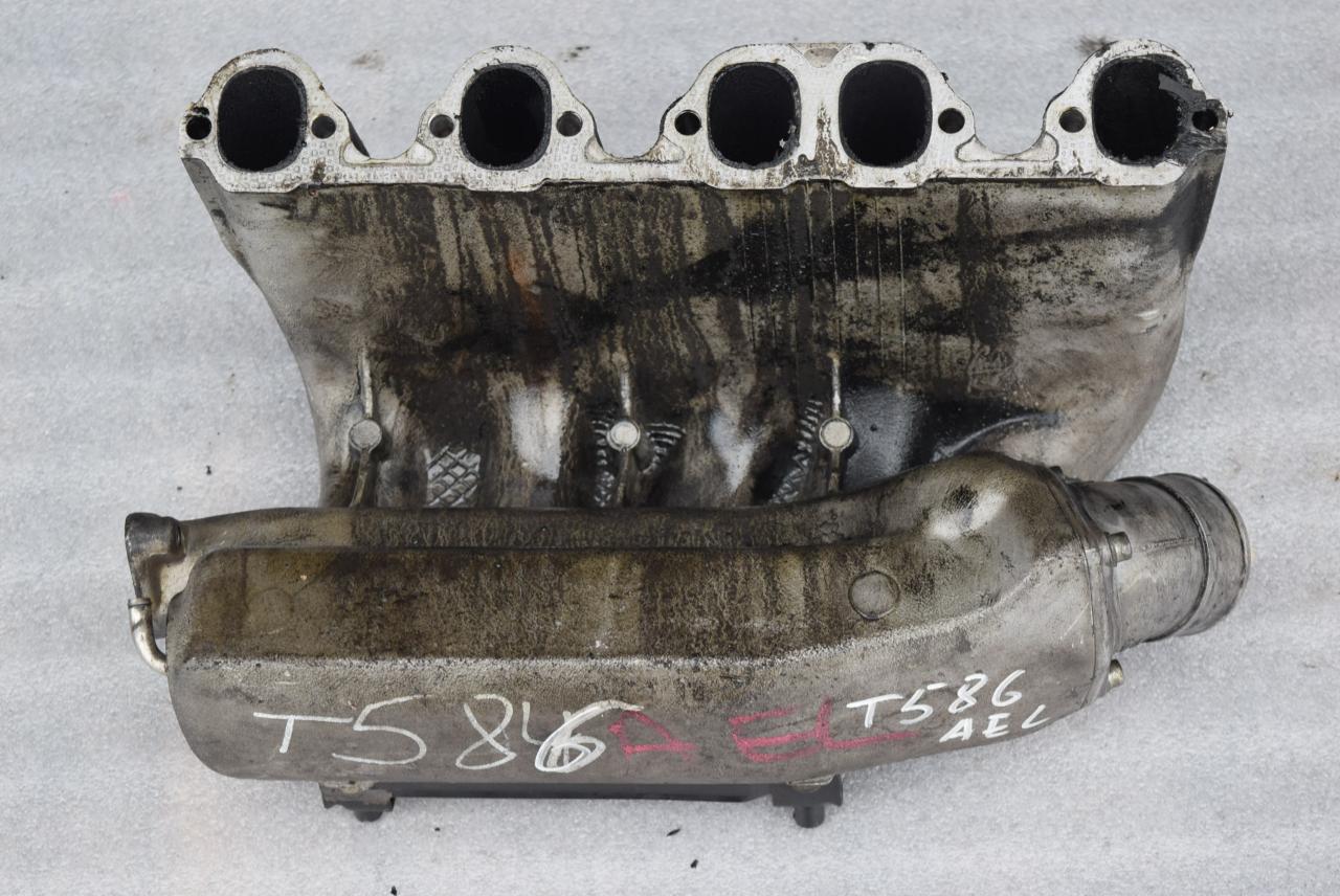 коллектор впускной Audi A6 4A/C4 1995, 2.5 л., TDi, AEL, дизель, МКПП, седан, передний привод, 046129713H - фото №1