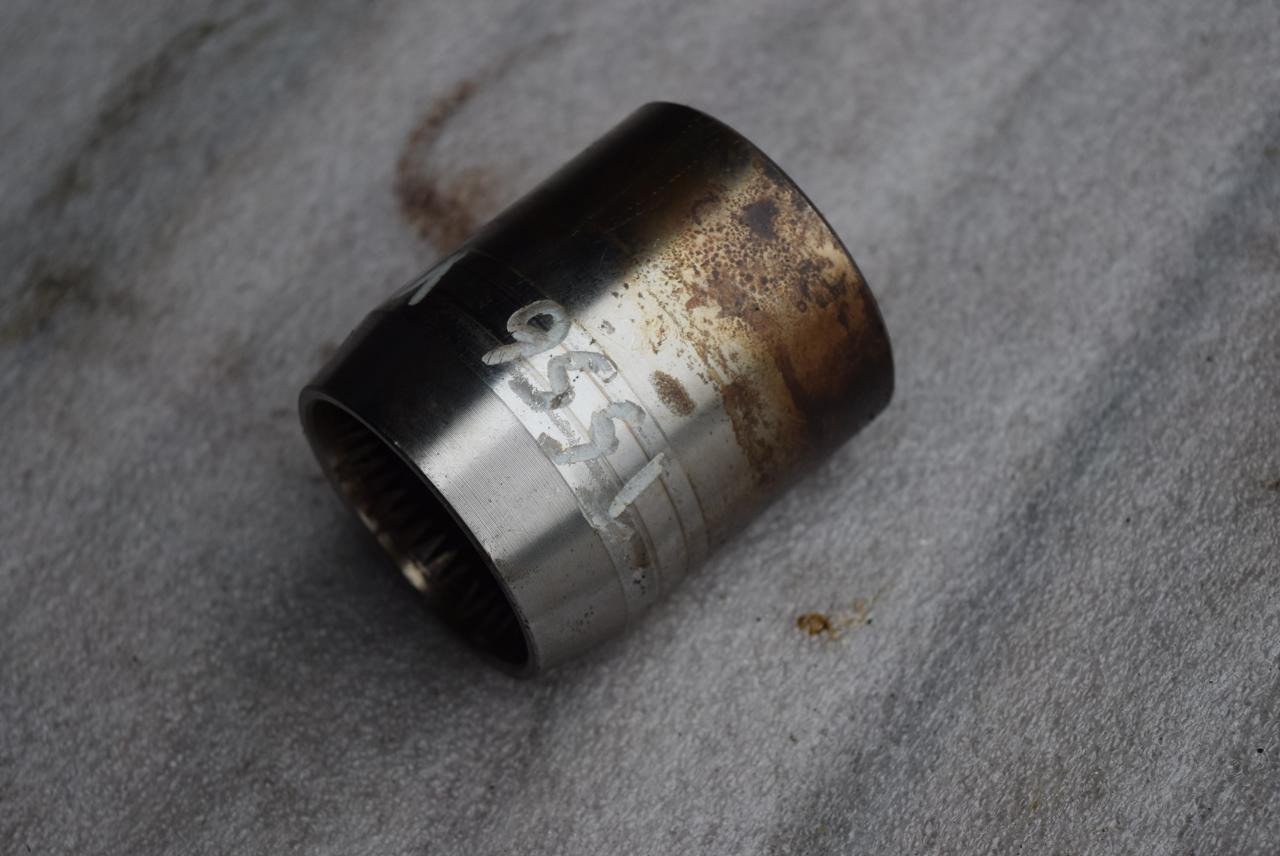 втулка раздатки Volvo XC70 1 поколение 1998, 2.3 л., Ti, B 5234 T5, бензин, АКПП, универсал, полный привод - фото №1