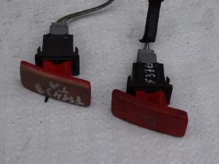 кнопка аварийной сигнализации Toyota Auris 1 поколение E150 [рестайлинг] 2010, 1.4 л., 1ND-TV, дизель, МКПП, хетчбэк 5 дв., правый руль