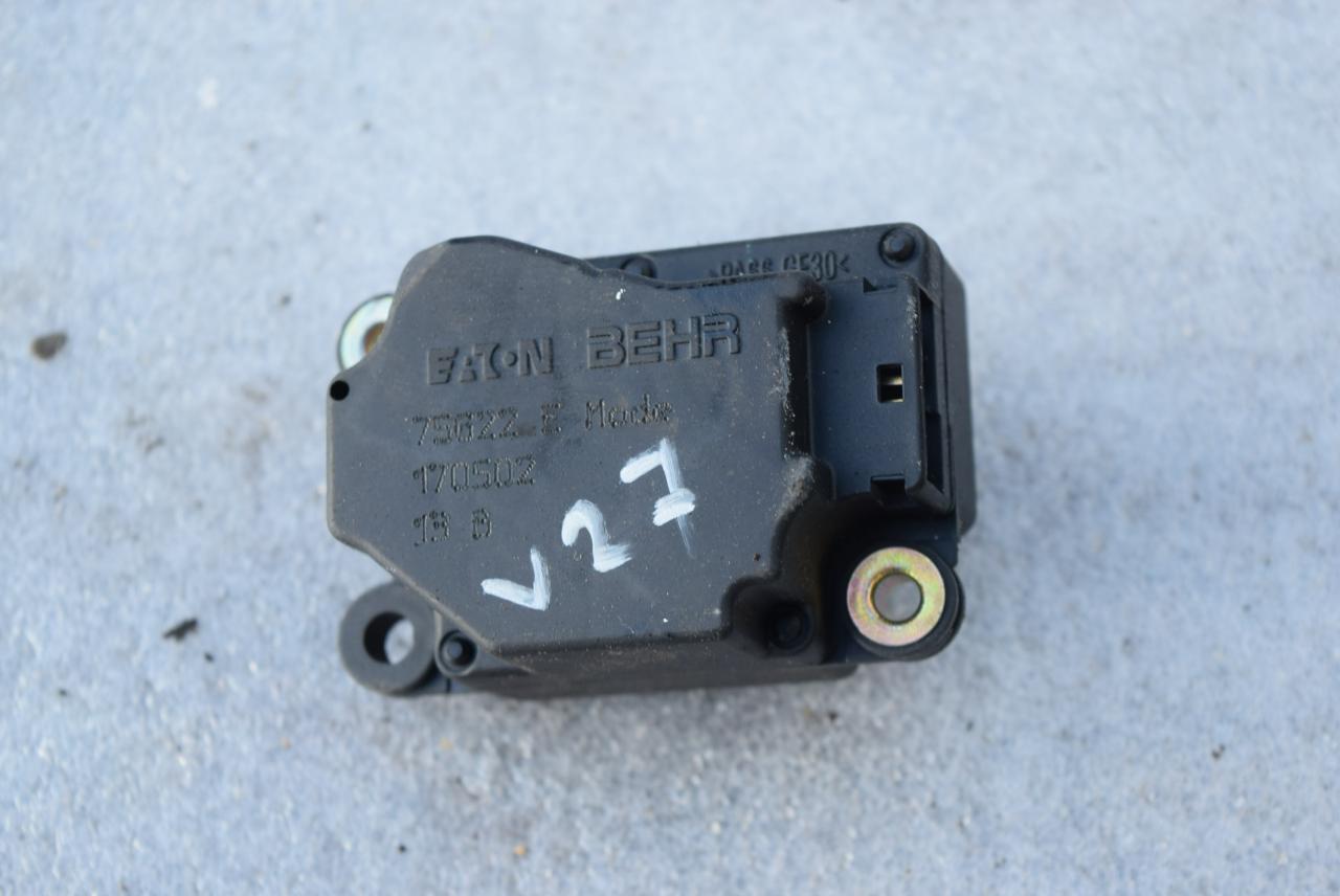 моторчик заслонки печки Volvo S80 1 поколение 2002, 2.9 л., i, B 6294 S, бензин, АКПП, седан, передний привод, 75622EMODE - фото №1