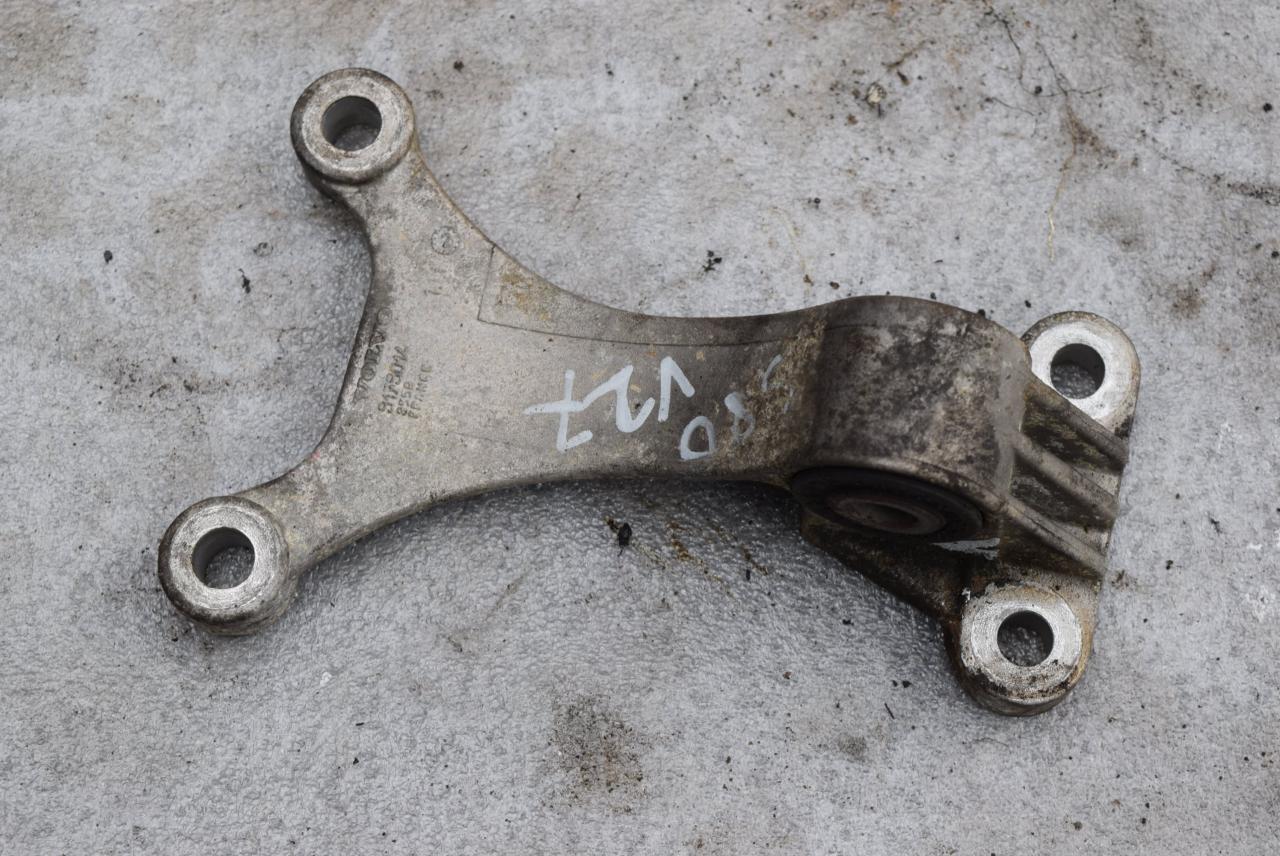 подушка крепления КПП Volvo S80 1 поколение 2002, 2.9 л., i, B 6294 S, бензин, АКПП, седан, передний привод, 9179014 - фото №1