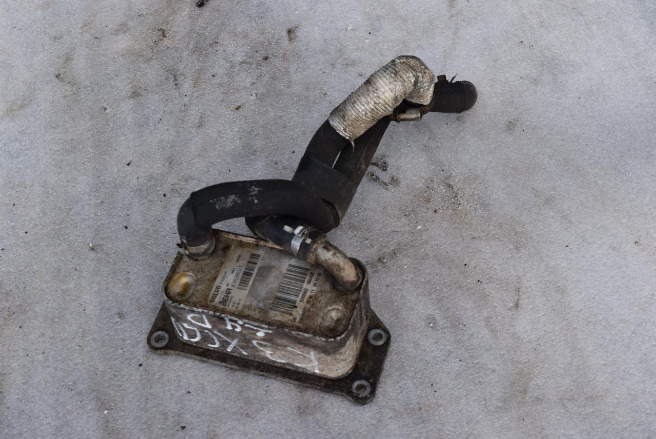 радиатор масляный Volvo XC60 1 поколение 2012, 2.4 л., D5, D 5244 T10, дизель, АКПП, полный привод, 31325045 - фото №1