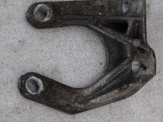 кронштейн раздаточной коробки Volvo XC60 1 поколение 2012, 2.4 л., D5, D 5244 T10, дизель, АКПП, полный привод, 30713236