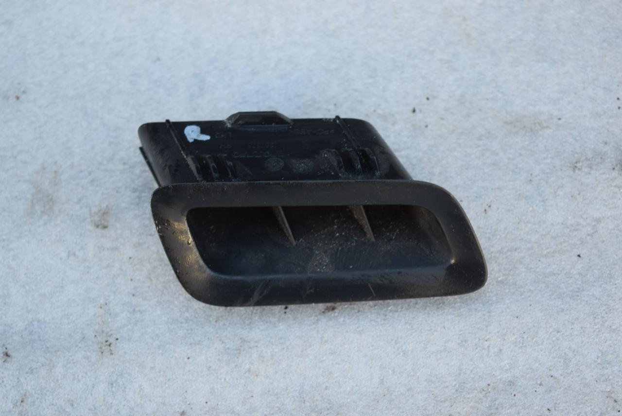 пластик Volvo XC60 1 поколение 2012, 2.4 л., D5, D 5244 T10, дизель, АКПП, полный привод, 1287375 - фото №1