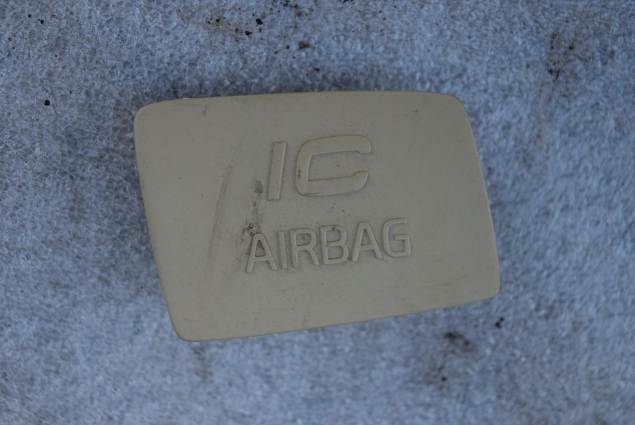 пластик Volvo XC60 1 поколение 2012, 2.4 л., D5, D 5244 T10, дизель, АКПП, полный привод, 30721142 - фото №1