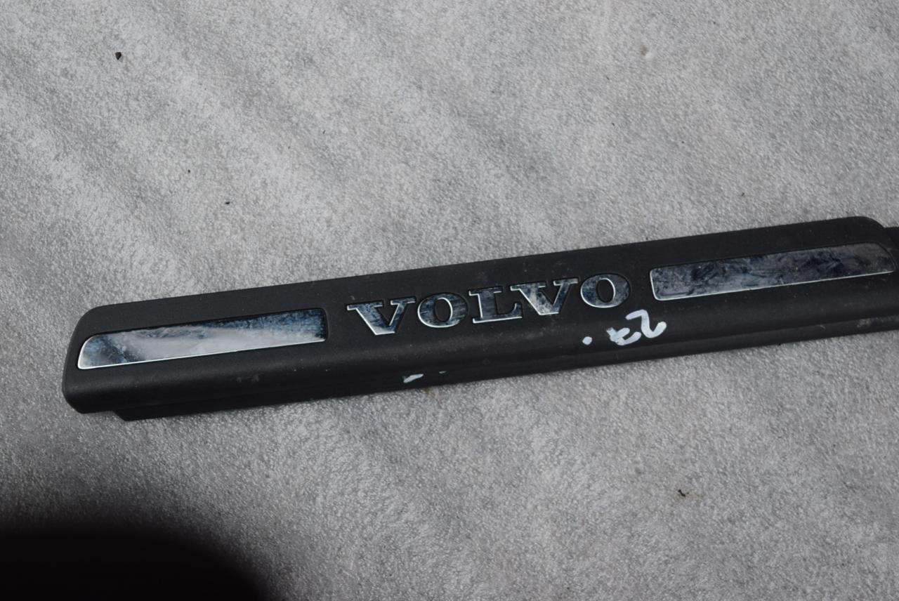накладка на порог внутренняя Volvo S80 1 поколение 2002, 2.9 л., i, B 6294 S, бензин, АКПП, седан, передний привод, 8659961 - фото №1