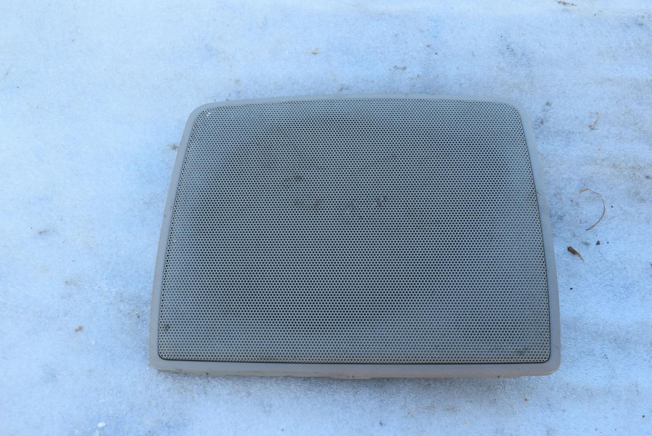 Накладка (сетка) динамика Volvo XC90 1 поколение 2006, 2.4 л., D5, D 5244 T4, дизель, АКПП, внедорожник 5 дв., полный подключаемый привод, 3409450 - фото №1