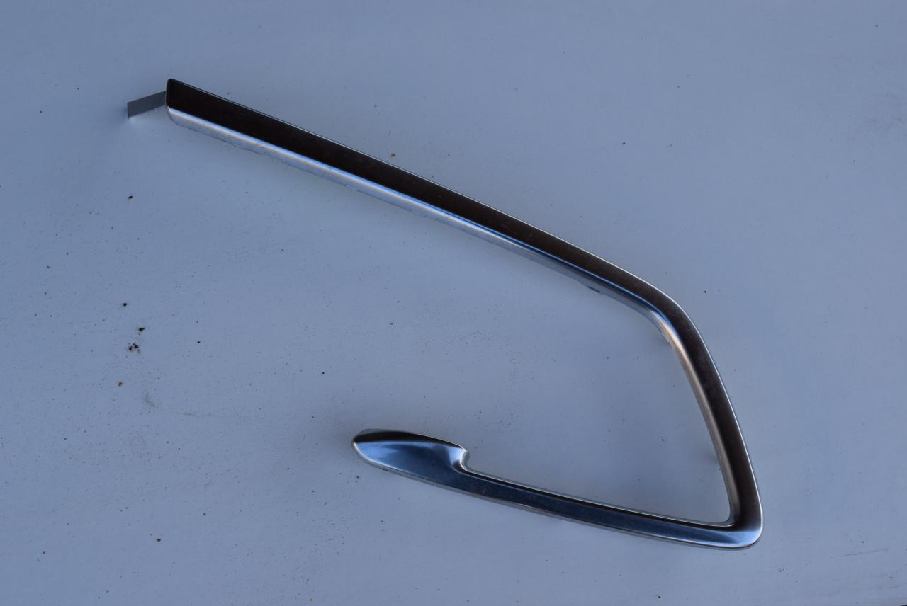 накладка на ручку Volvo S60 2 поколение 2011, 2.0 л., дизель, АКПП, серый, седан, правый руль, 8635859 - фото №1