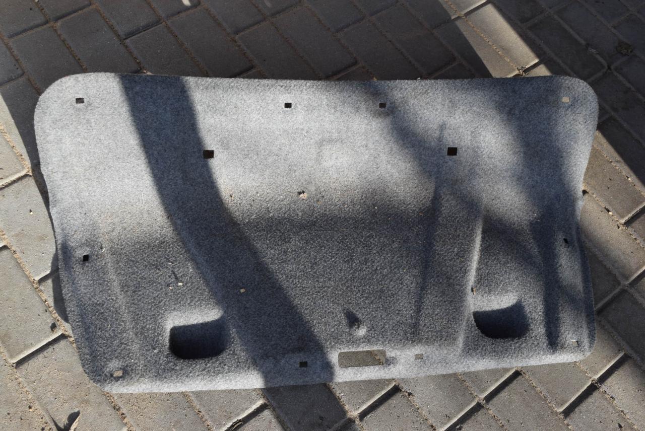 обшивка крышки багажника Volvo S80 1 поколение 2000, 2.0 л., B 5204 T, бензин, МКПП, седан, передний привод - фото №1