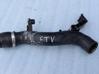 патрубок интеркулера Toyota Avensis 1 поколение (T220) [рестайлинг] 2002, 2.0 л., D-4D, 1ND-TV, дизель, МКПП