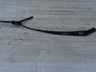 щеткодержатель (поводок стеклоочистителя, дворник) Toyota Yaris XP9 2007, 1.4 л., D-4D, 1ND-TV, дизель, МКПП, хетчбэк 5 дв.