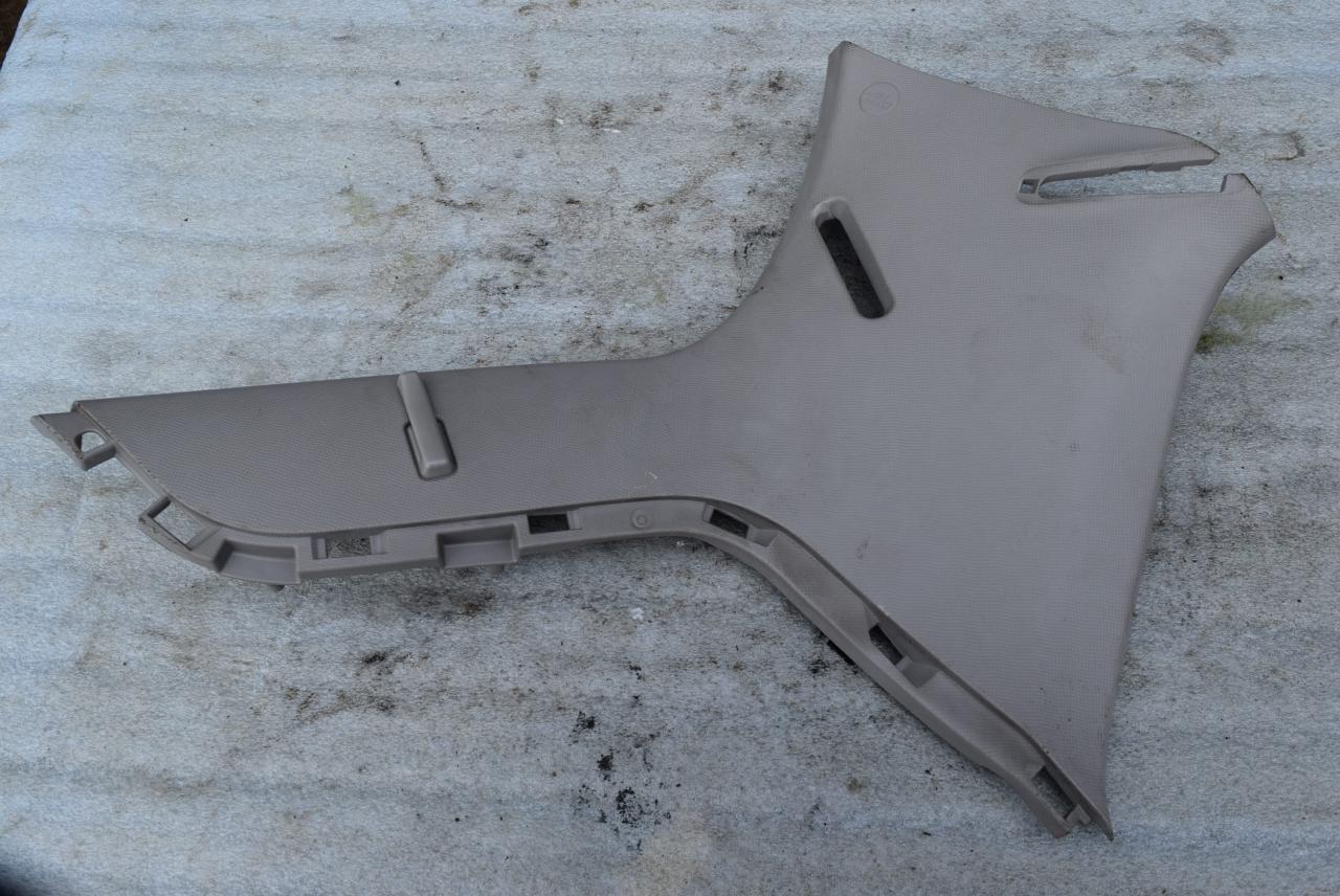 обшивка стойки Toyota Yaris XP9 2007, 1.4 л., D-4D, 1ND-TV, дизель, МКПП, хетчбэк 5 дв., 624710D140 - фото №1
