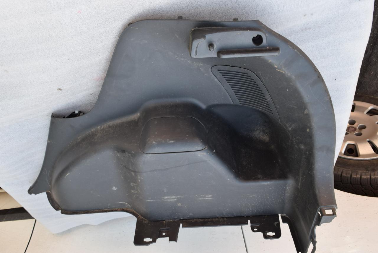 обшивка багажника Toyota Yaris XP9 DD1D 2007, 1.4 л., D-4D, 1ND-TV, дизель, МКПП, хетчбэк 5 дв., 647300D070 - фото №1