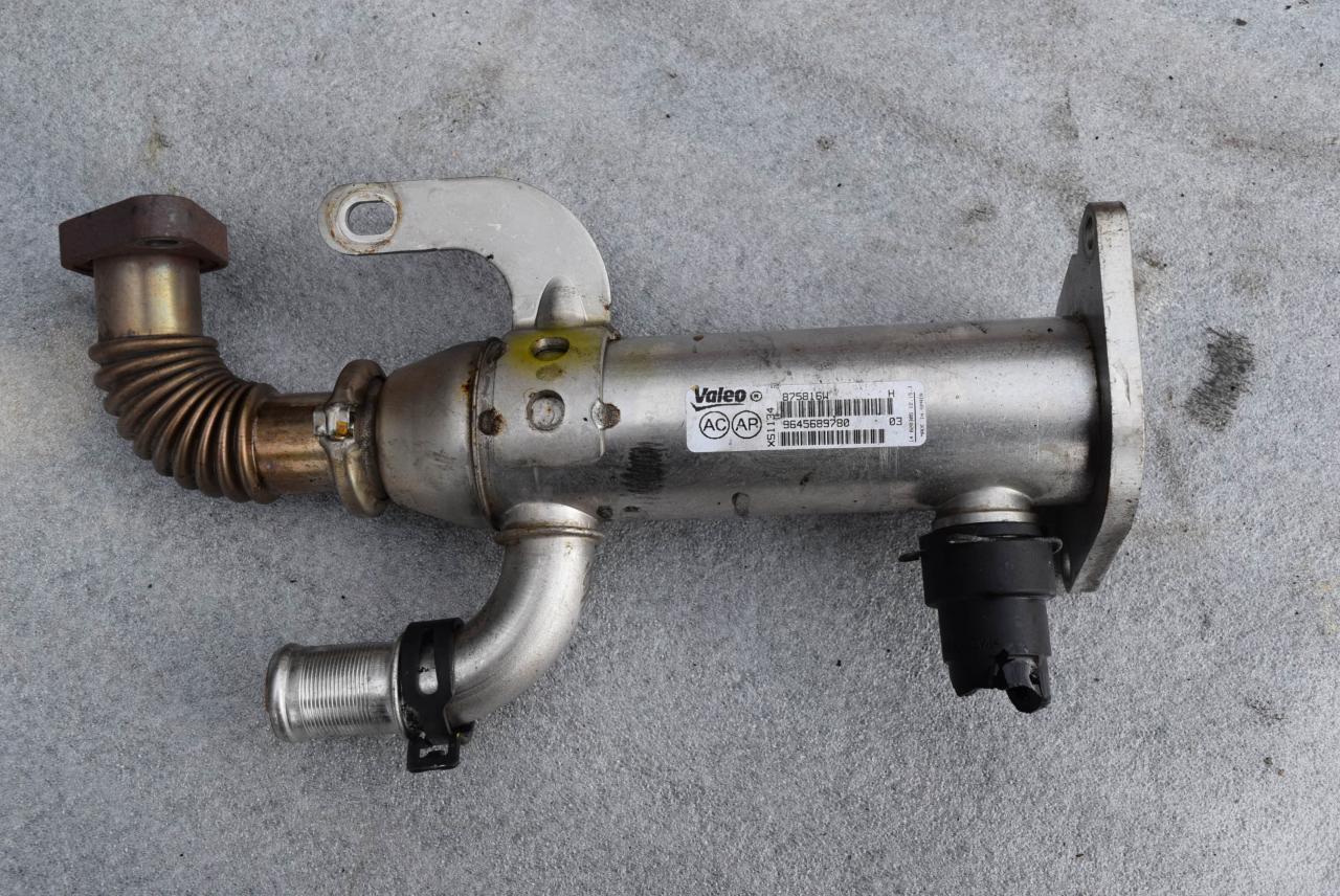 охладитель EGR / Радиатор EGR Volvo V50 1 поколение 2005, 2.0 л., D 4204 T, дизель, МКПП, универсал, передний привод, 9645689780 - фото №1