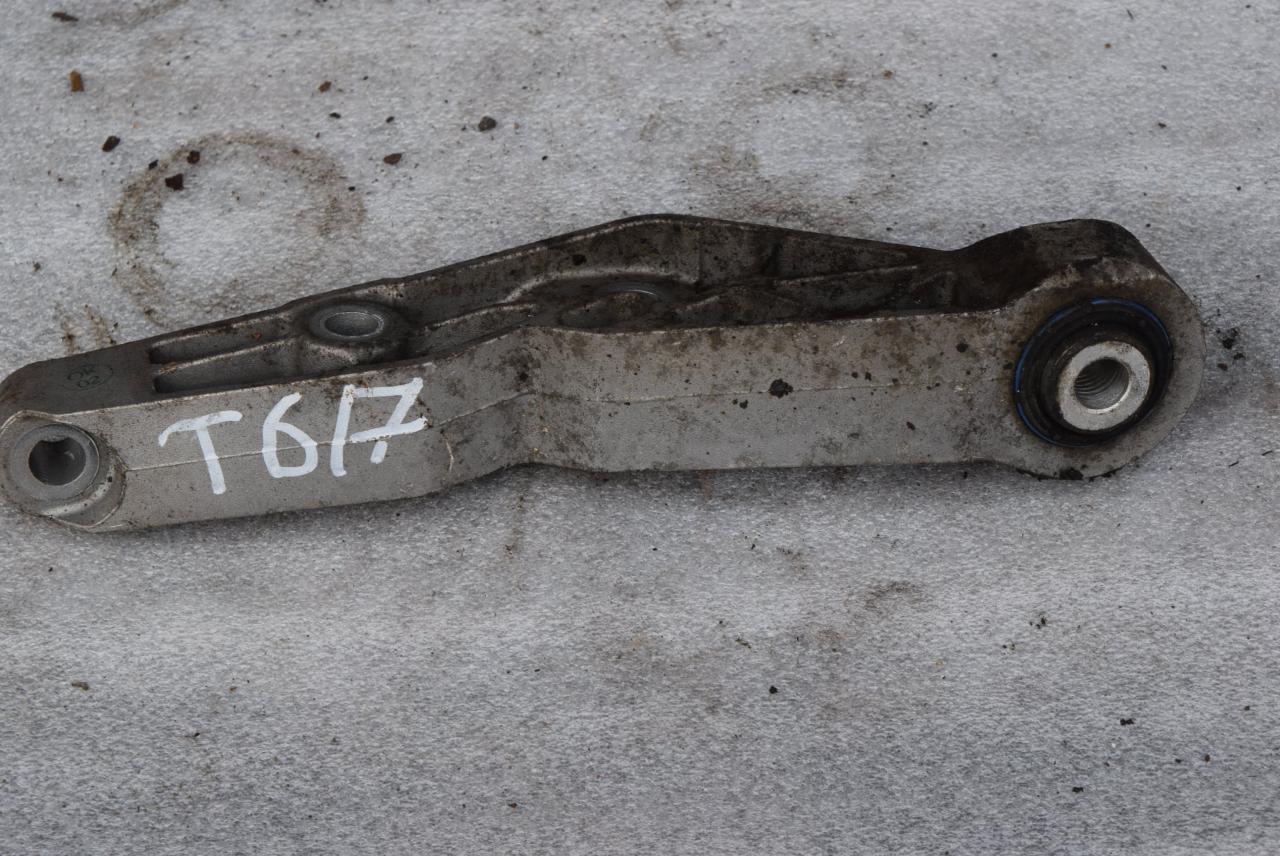 кронштейн КПП Volvo XC70 3 поколение 2010, 2.4 л., D5, D 5244 T10, дизель, АКПП, универсал, полный привод, 31277469 - фото №1