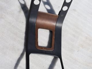 консоль салона Volvo XC70 3 поколение 2010, 2.4 л., D5, D 5244 T10, дизель, АКПП, универсал, полный привод, 8635818