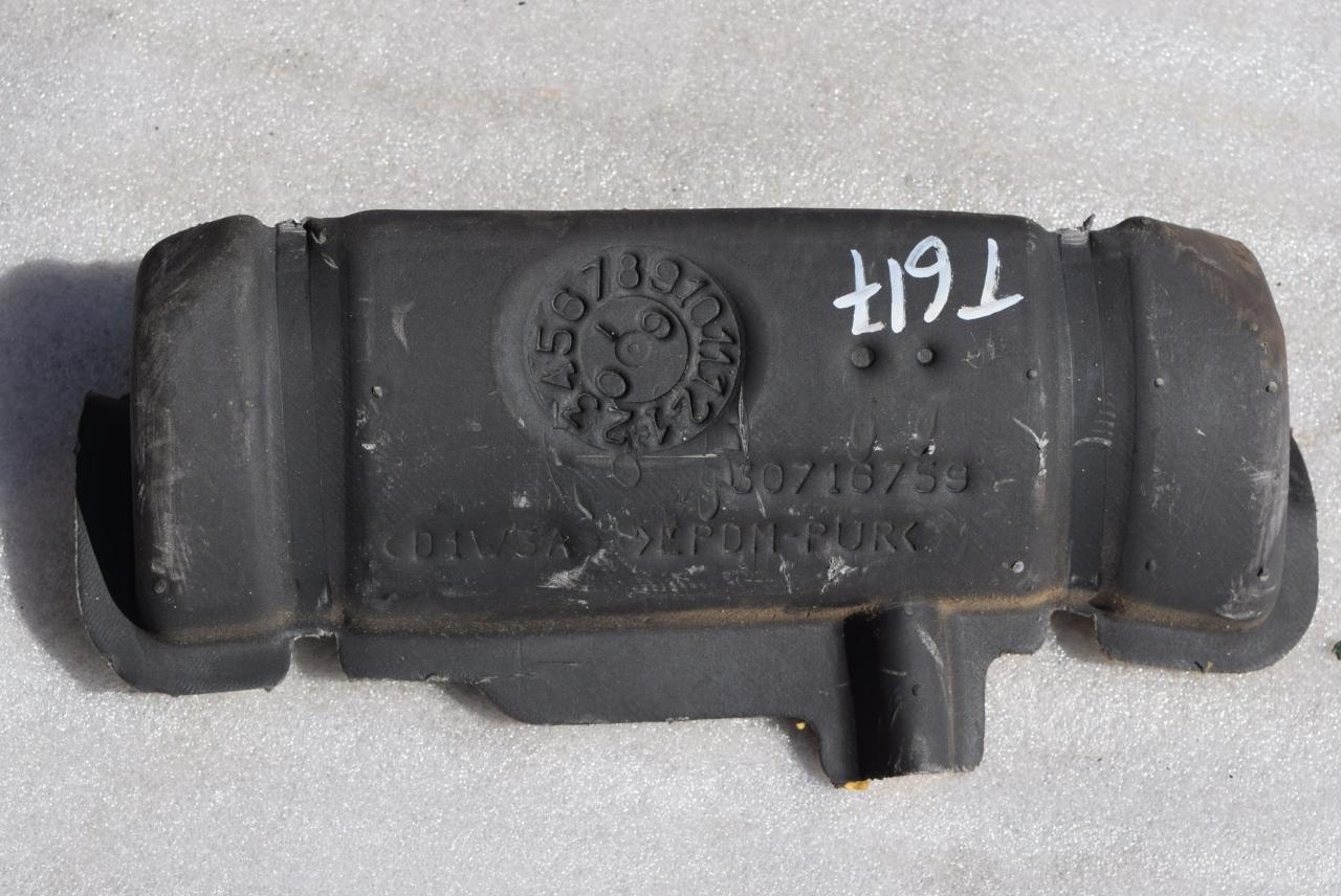 обшивка салона Volvo XC70 3 поколение 2010, 2.4 л., D5, D 5244 T10, дизель, АКПП, универсал, полный привод, 30716759 - фото №1